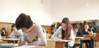 Subiecte BAC 2017 MATEMATICĂ M1, M2 M3. Eroarea de calcul care i-a indus în greşeală pe mulţi elevi