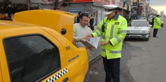 Taxiurile încurcă circulația în Piața Agro-Alimentară din Caracal