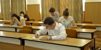 Peste 3.000 de elevi olteni încep astăzi BAC-ul