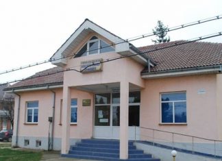 Activitate intensă la centrele de permanență din Olt