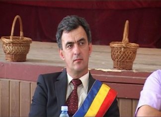 „De când l-am reînfiinţat, « Ghiocelul » nostru a înflorit pe mai toate continentele”- interviu cu Dănuţ Guşatu, primarul comunei Cezieni