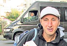 Danezii angajează distribuitori de ziare și colete din Olt