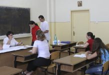 Elevii olteni, din nou la școală