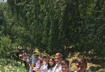 Tinerii reînvie tradiția