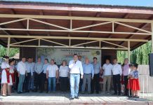 „Sărbătoarea Teiului”, la Teslui, un succes al administraţiei locale