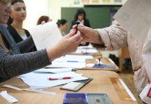 Oltenii ies masiv la vot