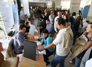 Angajatorii au scos la bătaie peste 200.000 de joburi în şase luni. “Deficitul de personal continuă să fie o problemă în aproape toate domeniile”