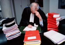 Magistrat de la Tribunalul Olt iese oficial la pensie