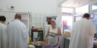 Comercianții, luați la verificat de inspectorii DSVSA Olt