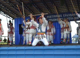 Emilia Ghinescu, Nicu Paleru şi Mariana Ionescu Căpitănescu, pe scena Festivalului Căluşăresc „Ilie Martin”- Coloneşti, ediţia a XIV-a