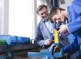 Lege importantă pentru angajatori, promulgată de preşedinte