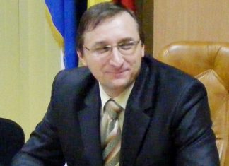 Moisiu scandalizează scena politică la București