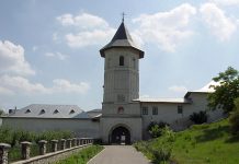 Mănăstirea Brâncoveni, reabilitată cu fonduri europene. Consiliul Judeţean va asigura 50% din cofinanţare