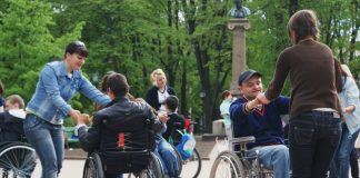 Olt: Număr mic de cereri pentru obţinerea cardul european pentru dizabilitate