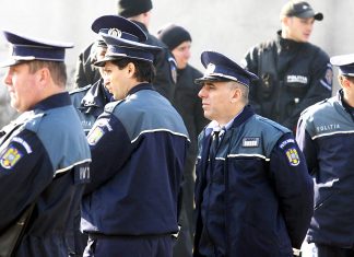 Ştiaţi că există poliţişti doar cu numele?