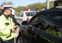 Sute de permise reținute de politiștii olteni