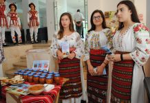 Produsele tradiționale expuse la CJ Olt