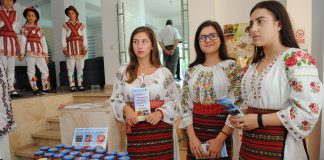 Produsele tradiționale expuse la CJ Olt