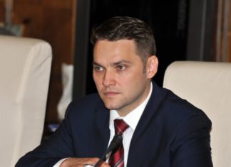 Şova acuzat că ar fi împuşcat cu o armă de paintball două persoane