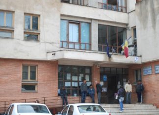 Doi patroni ai unor societăţi din Slatina, amendaţi de ITM pentru nedeclararea evenimentelor de muncă