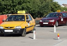 Instructorii auto din Olt se revoltă