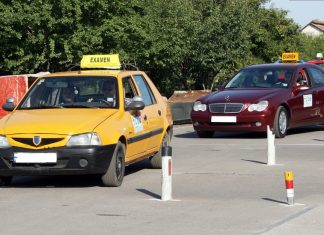 Instructorii auto din Olt se revoltă