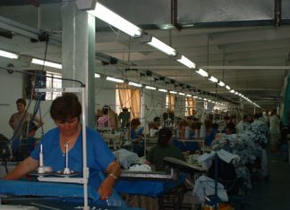 Patroni din Slatina, Caracal, Dobrosloveni şi Drăgăneşti Olt, prinşi cu muncitori la negru