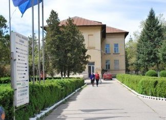 Doi medici de la Spitalul Corabia, confirmați cu COVID-19