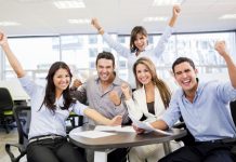 Guvernul încurajează minivacanțele pentru bugetari