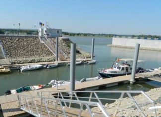 Portul Corabia, în continuare blocat