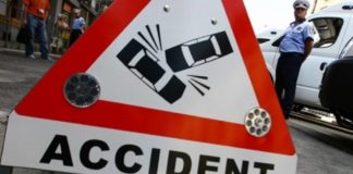 Carambol cu patru mașini în Olt. Trei persoane au ajuns la spital