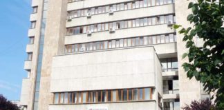 Sechestru pe bunurile a nouă olteni şi mii de popriri pe conturi bancare, instituite de Fisc