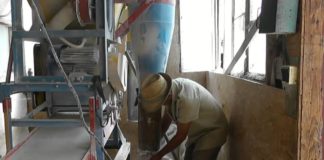 Fiscul oltean scoate la vânzare o moară pentru suma de un miliard de lei. Vezi ce spune proprietarul morii