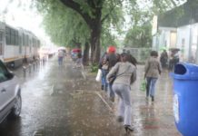 ALERTĂ METEO: Averse, tunete, vânt, grindină și vijelii în mai multe zone din țară