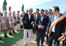 Premii numeroase la Festivalul Naţional – Concurs de umor –  „Oltenii &… Restu’ Lumii”