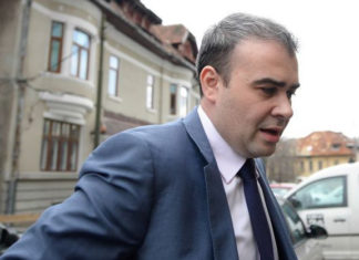 Vâlcov ar putea rămâne fără titlul de doctor