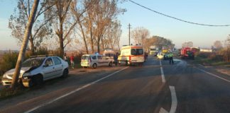 Accident rutier cu trei adulți și doi copii în apropiere de Podul Olt