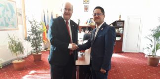 Ambasadorul Marii Britanii, Paul Brummell, interesat de cele „7 Minuni ale Caracalului”.