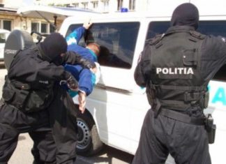 Bărbat din Olt cercetat pentru pornografie infantilă