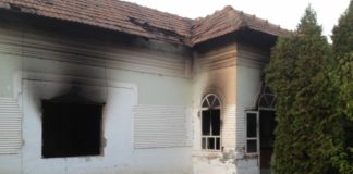 Și-a dat foc la casă după o ceartă cu părinții