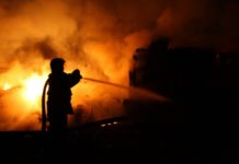 Pompierii în luptă cu flăcările – Incendiu puternic în Slatina