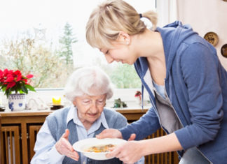 Italienii cauta îngriitori la domiciliu din Olt care să lucreze în Marea Britanie