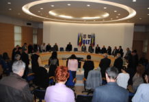 Moment de reculegere în şedinţa ordinară a Consiliului Judeţean