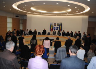 Moment de reculegere în şedinţa ordinară a Consiliului Judeţean