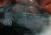 O mașină a luat foc în comuna Fărcașele