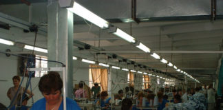 Record de negri la o fabrică de confecţii textile din Slatina. Vezi ce amendă a primit patronul