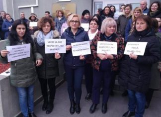 Angajații APIA Olt continuă protestele