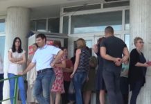 Angajații APIA Olt, nemulțumiți de scăderea salariilor