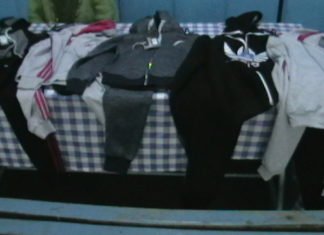 Articole vestimentare comercializate ilegal în județ