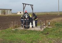 Cadavrul unui bărbat, găsit de pompieri într-o fântână